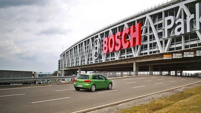 V-Charge: Autonomous Valet Parking and Charging for e-Mobility featured image