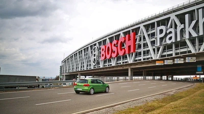 V-Charge: Autonomous Valet Parking and Charging for e-Mobility featured image